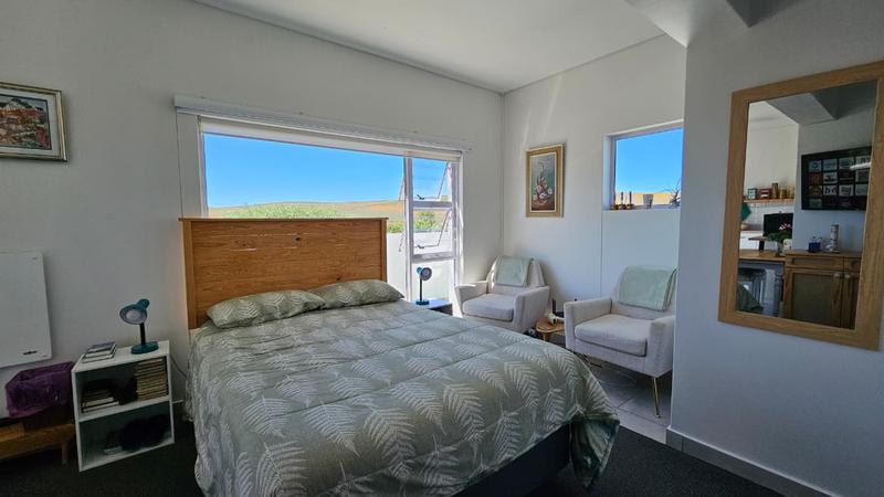 2 Bedroom Property for Sale in Britannia Bay Western Cape
